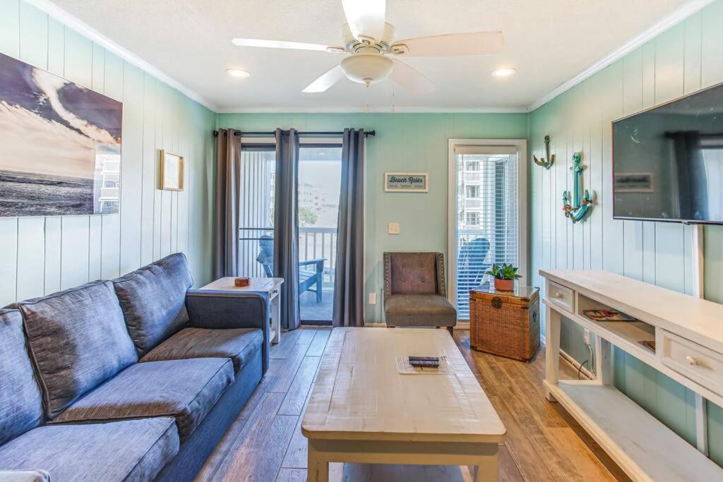 Apartment First Floor With Ground Floor Access - Steps To The Beach! Myrtle Beach