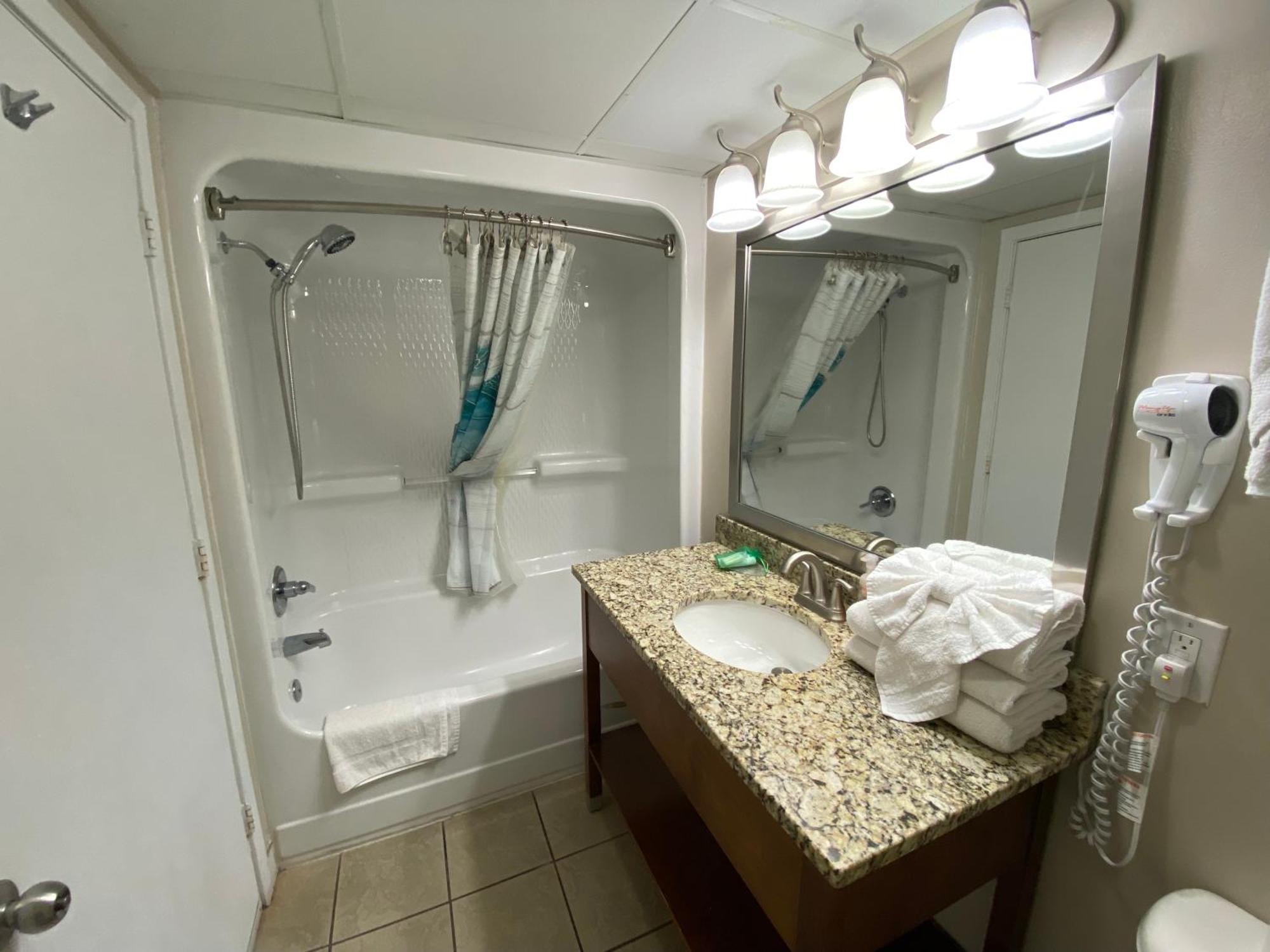 Camelot By The Sea Ocean Front Aparthotel Myrtle Beach