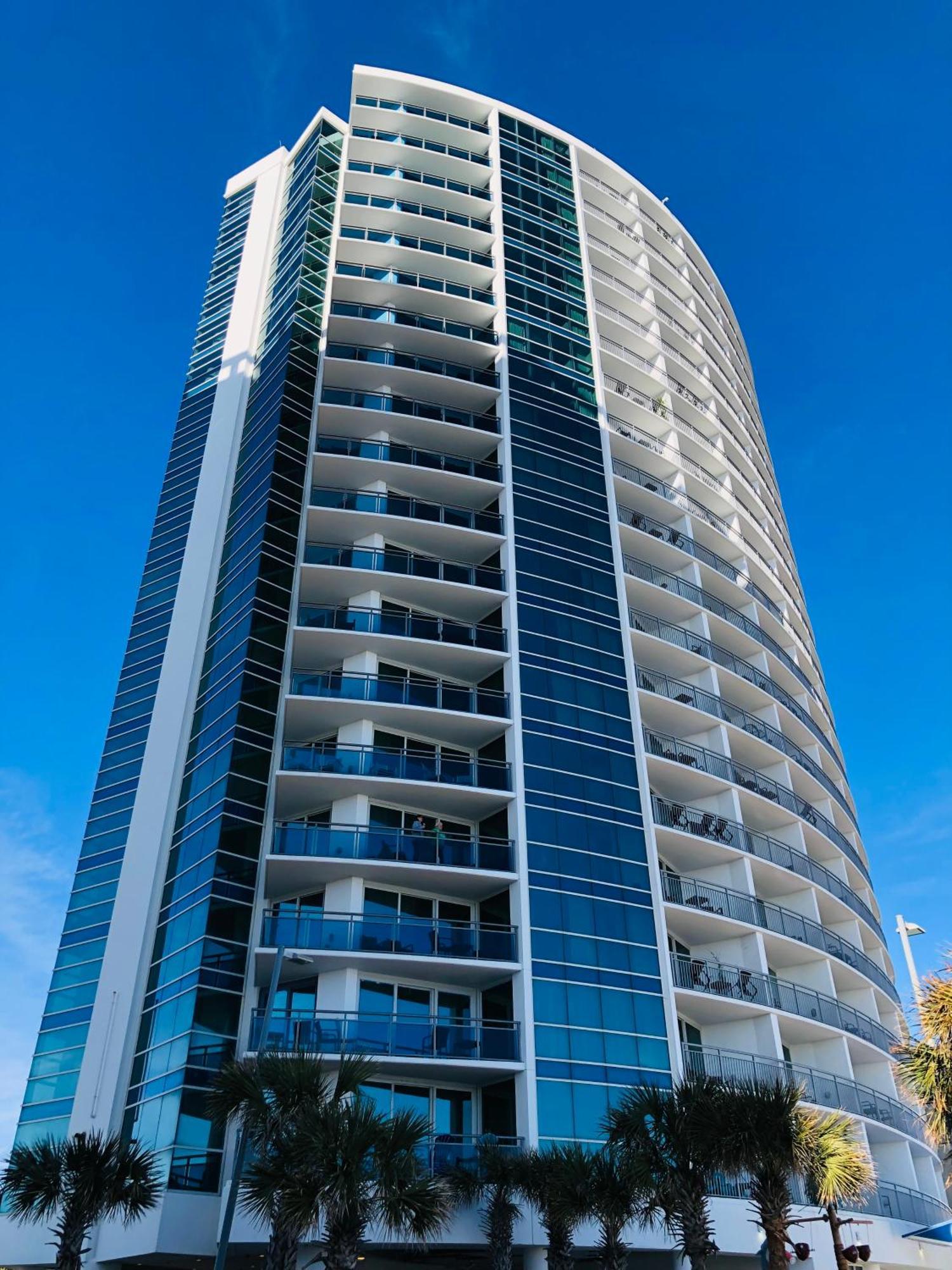 Apartment Newly Renovated Ocean Front Condo, Modern Decor, Mb, 20th Floor