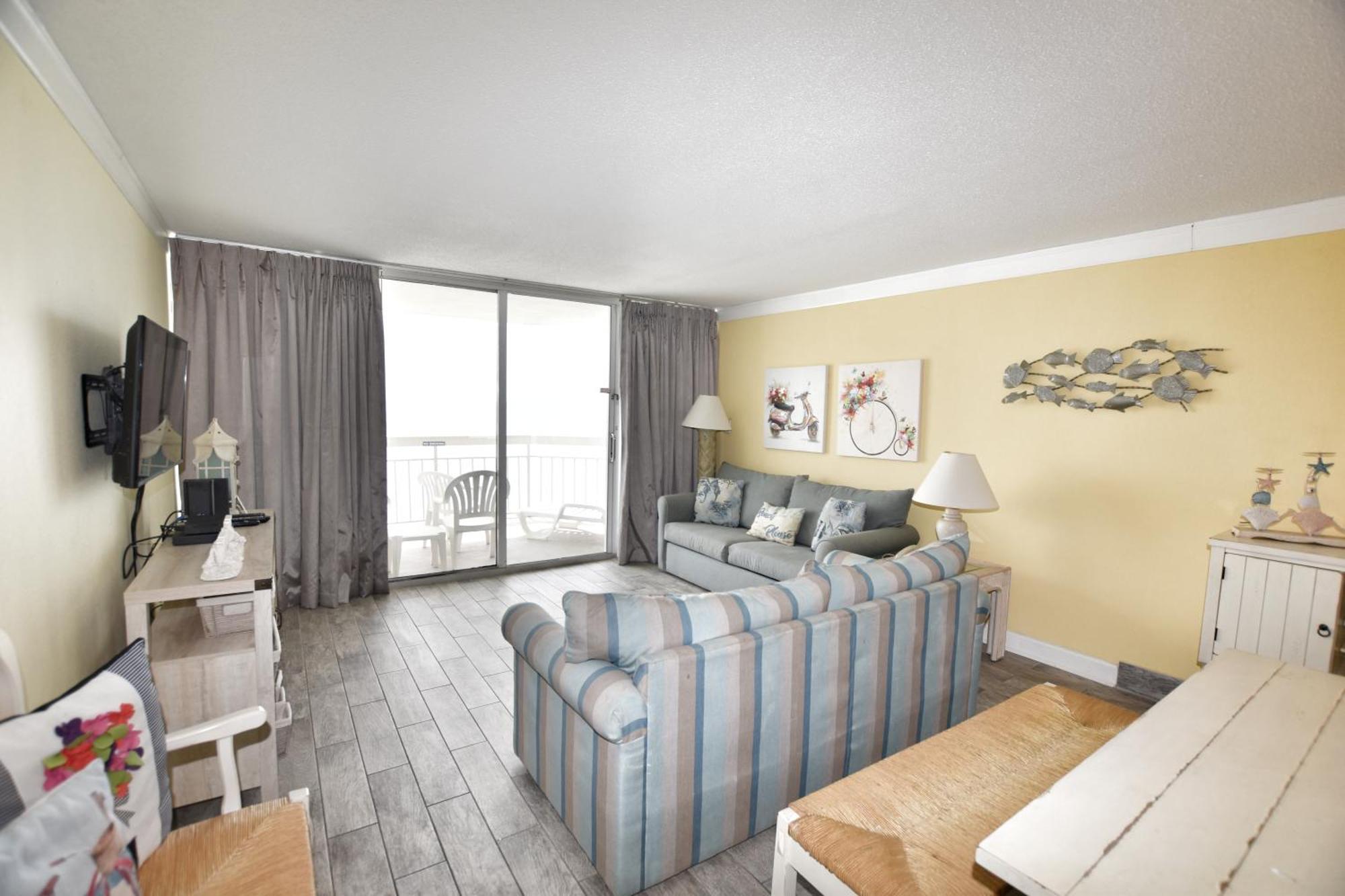 Apartment 1402 Waters Edge