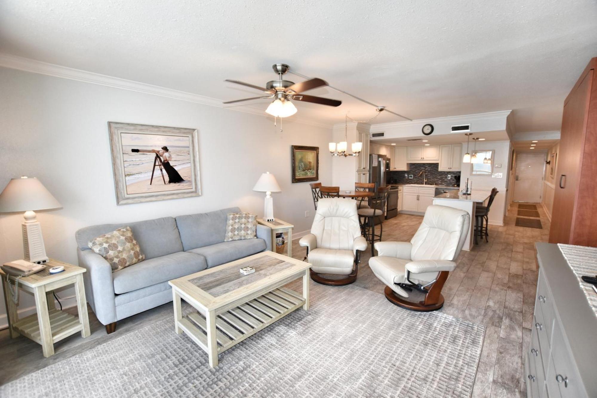 1009 Waters Edge Apartment