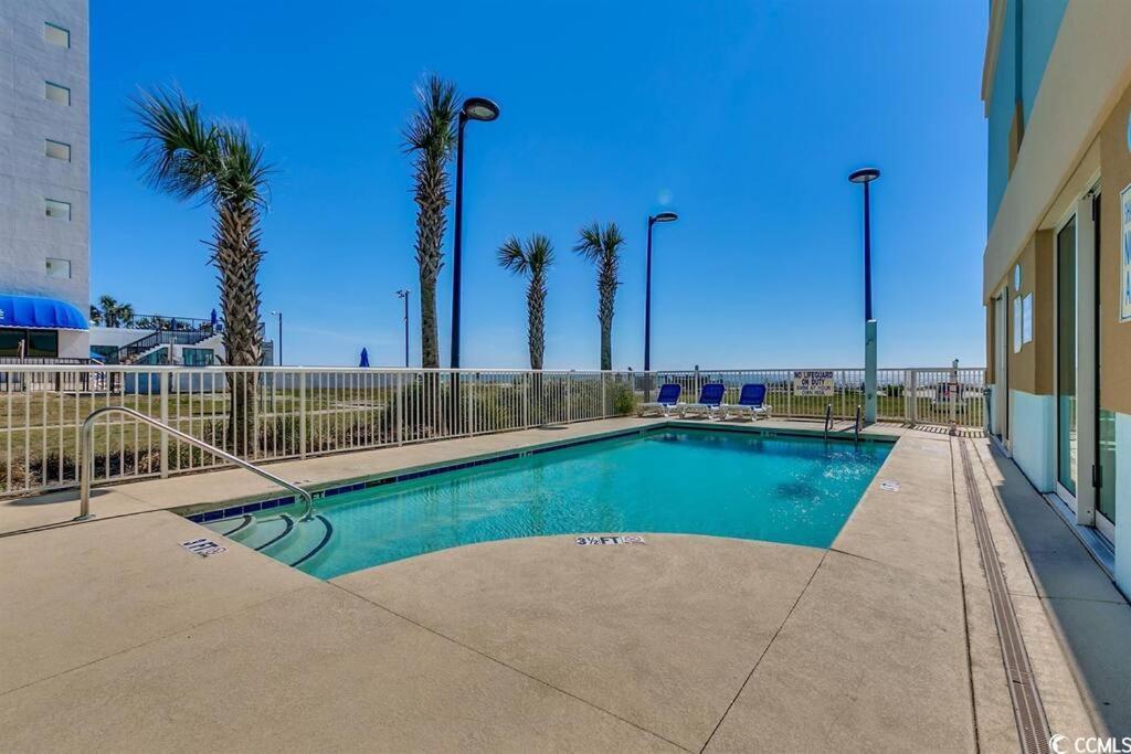 Apartment Amazing Oceanfront Hs 4th Floor