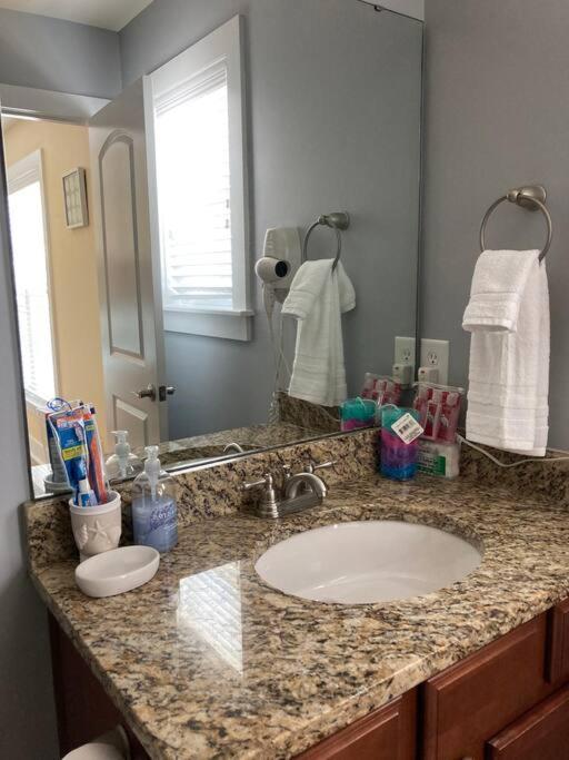 Holiday home Sunrise House 2709 Kashton St
