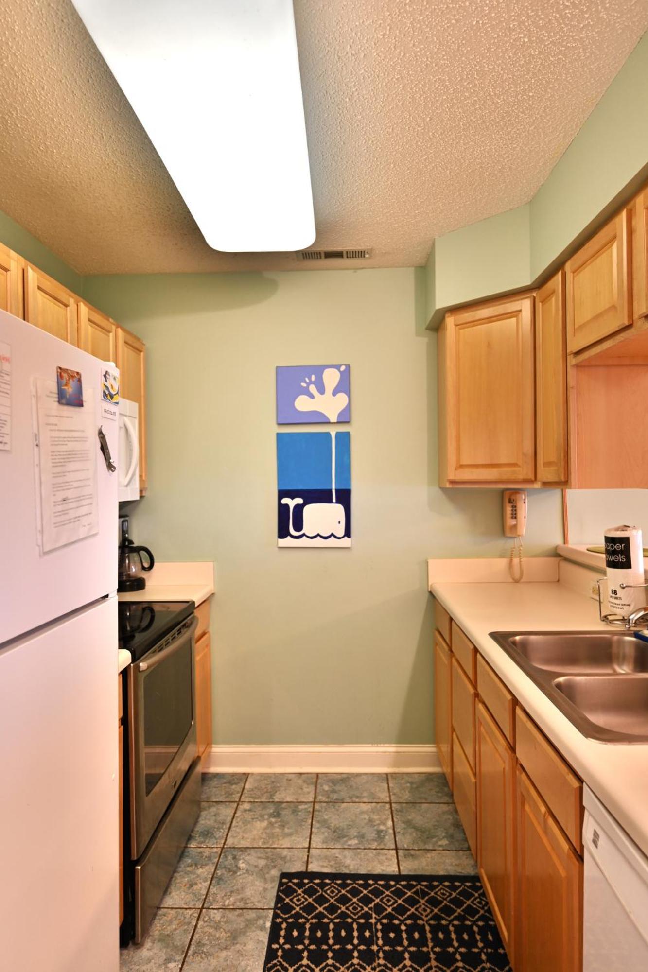 Apartment Spacious By The 2#