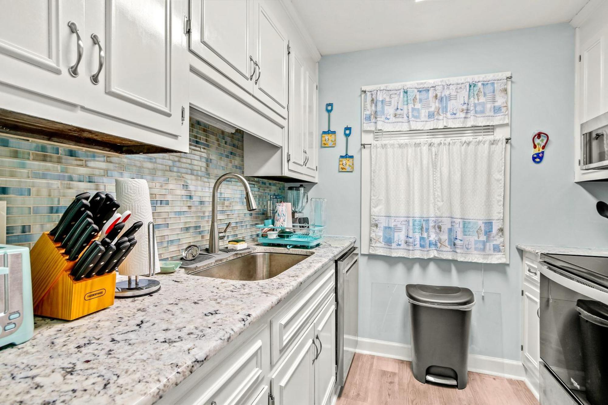 Apartment Flip Flop
