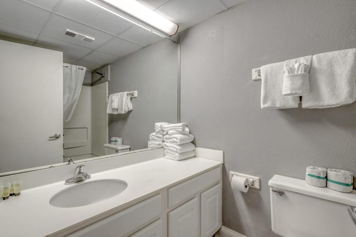 Beautifully Updated Ocean View Studio! Sea Mist 50503 Myrtle Beach