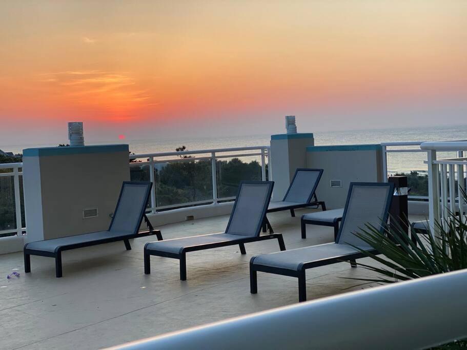 Ocean Sunrise ~ 2b/2b Apartment *