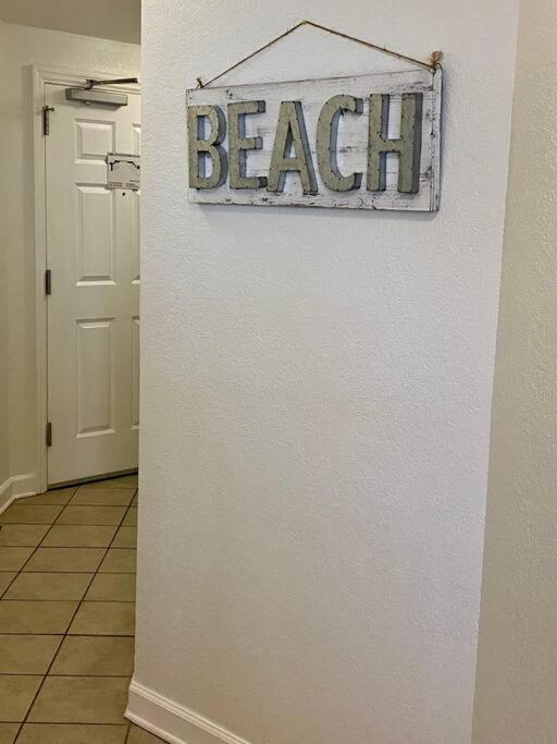 Ocean Sunrise ~ 2b/2b Apartment