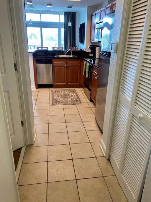 Apartment Ocean Sunrise ~ 2b/2b Myrtle Beach