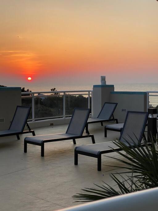 Ocean Sunrise ~ 2b/2b Apartment *