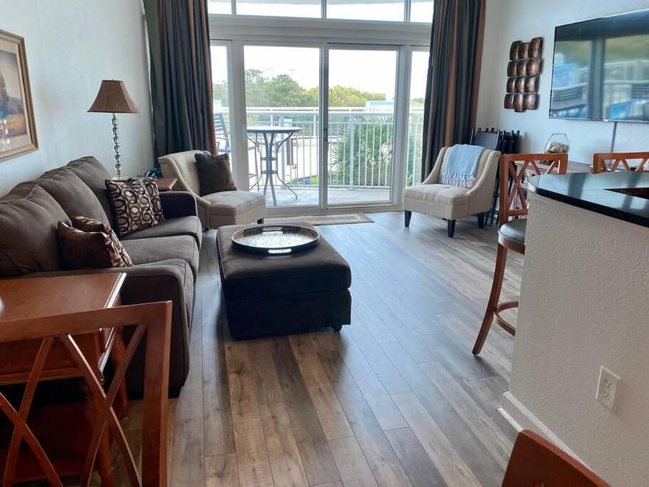 Apartment Ocean Sunrise ~ 2b/2b Myrtle Beach