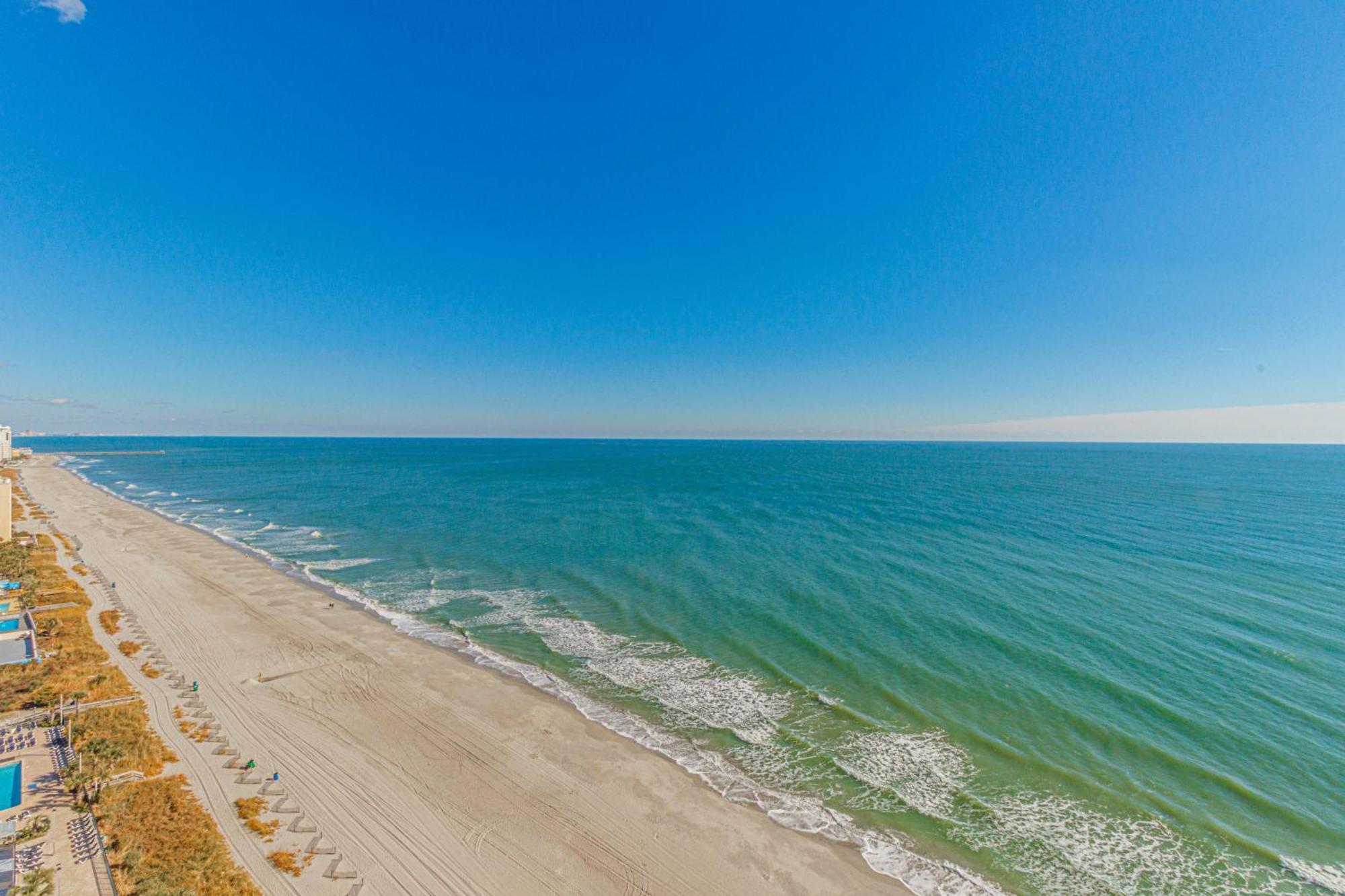New! Palace Oceanfront Sleeps 4 Apartment