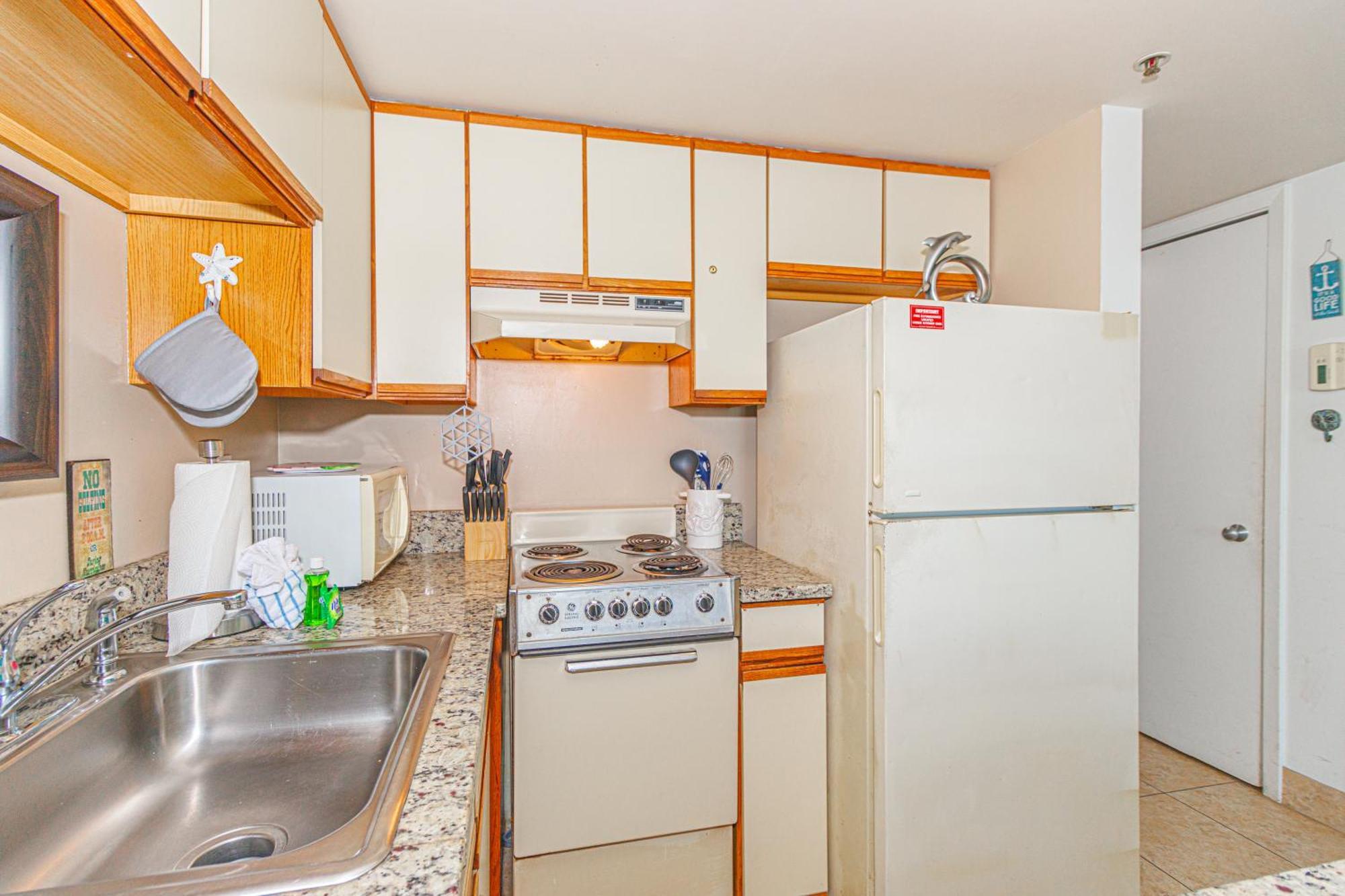 New! Palace Oceanfront Sleeps 4 Myrtle Beach