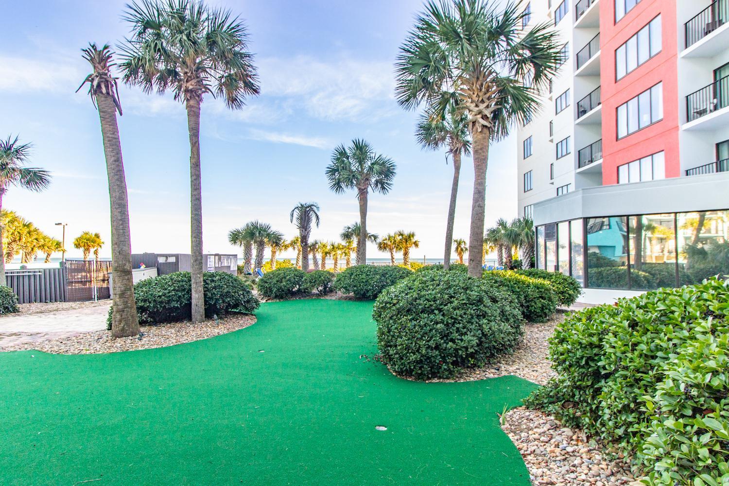 New! Palace Oceanfront Sleeps 4