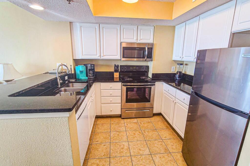 New! 14th Floor Carolinian 1bd/1ba Oceanfront Sleeps 6 Myrtle Beach