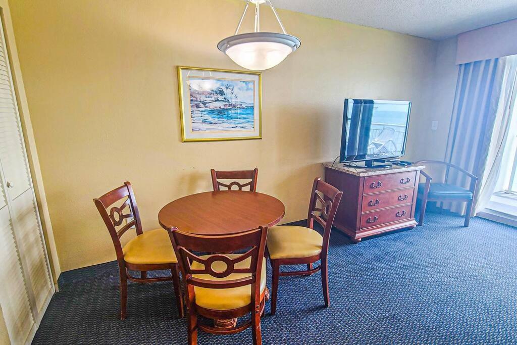 New! 14th Floor Carolinian 1bd/1ba Oceanfront Sleeps 6 Myrtle Beach