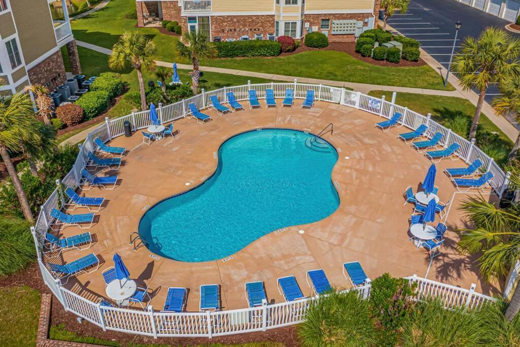 New! Centrally Located 3br Golf And Apartment