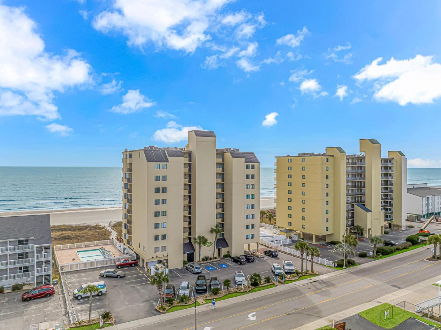 Holiday home Stunning Floor Oceanfront 2 Bedroom Suite-recently Updated! Spinnaker 903