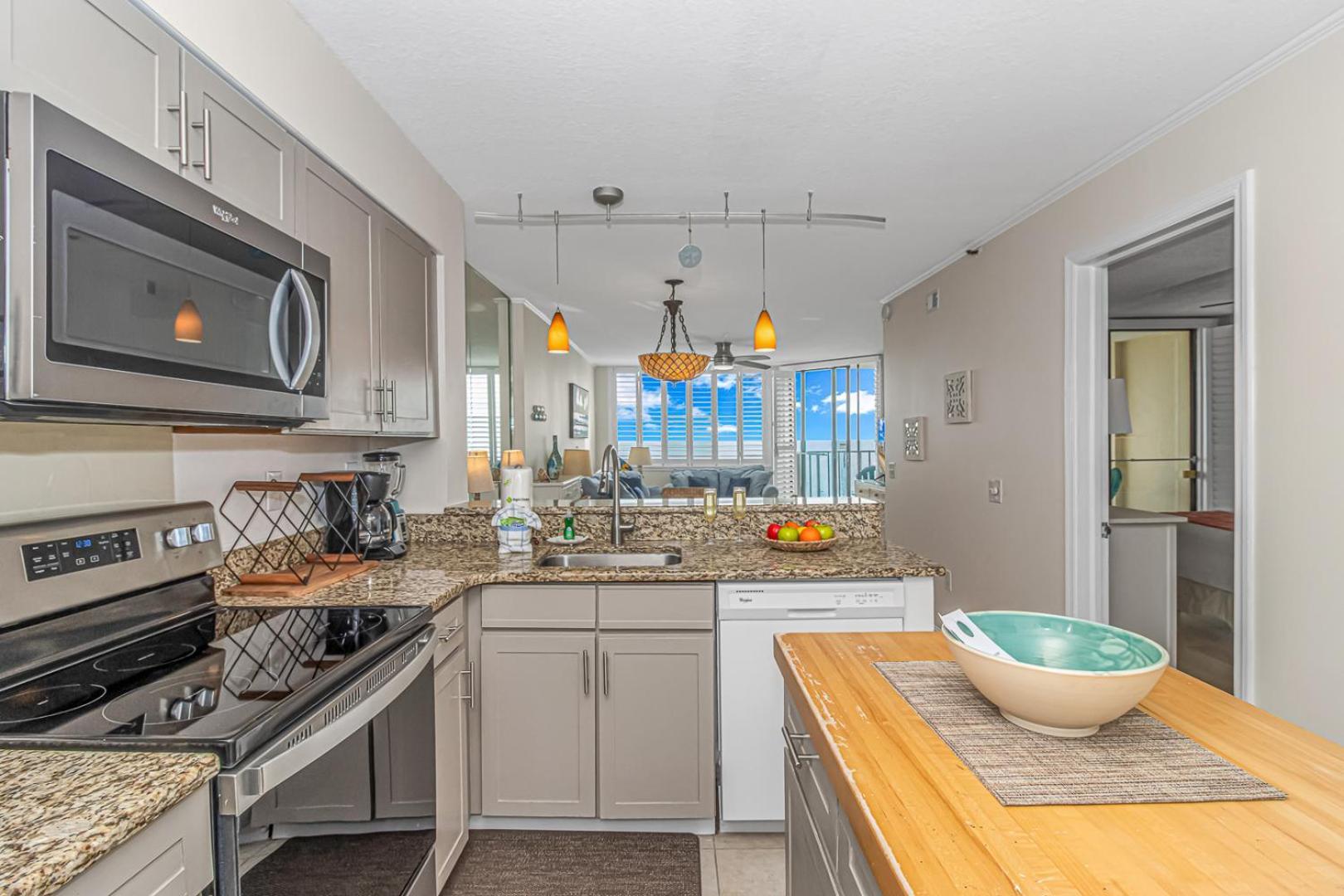 Stunning Floor Oceanfront 2 Bedroom Suite-recently Updated! Spinnaker 903 Holiday home *