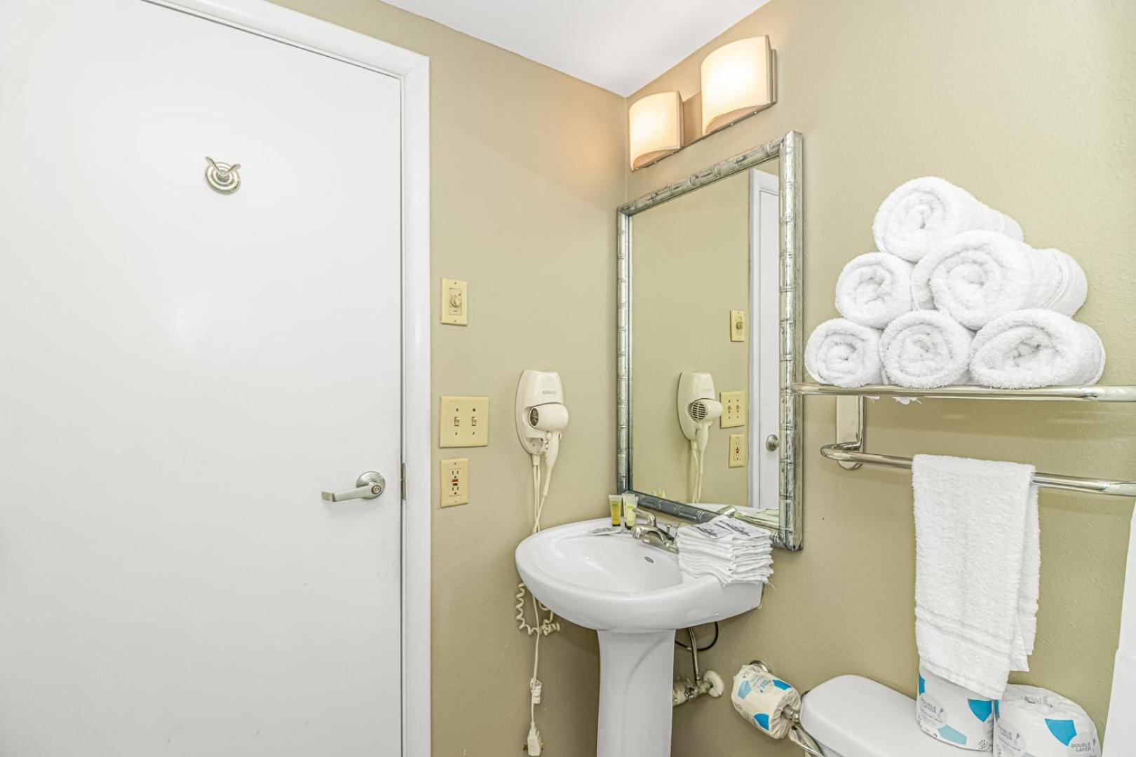 Oceanfront With Indoor Waterpark! Water Slides And More! Dunes Village 342 *