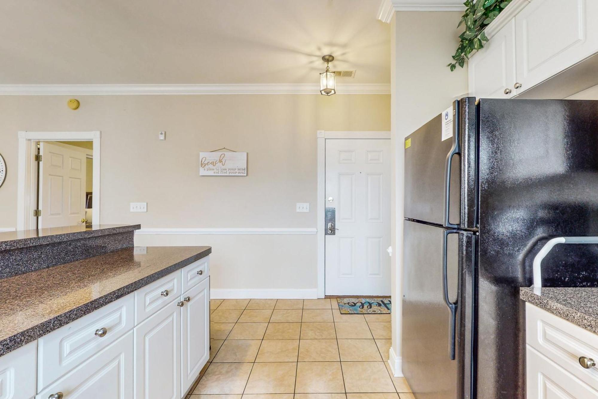 Luster Leaf 201 Apartment *