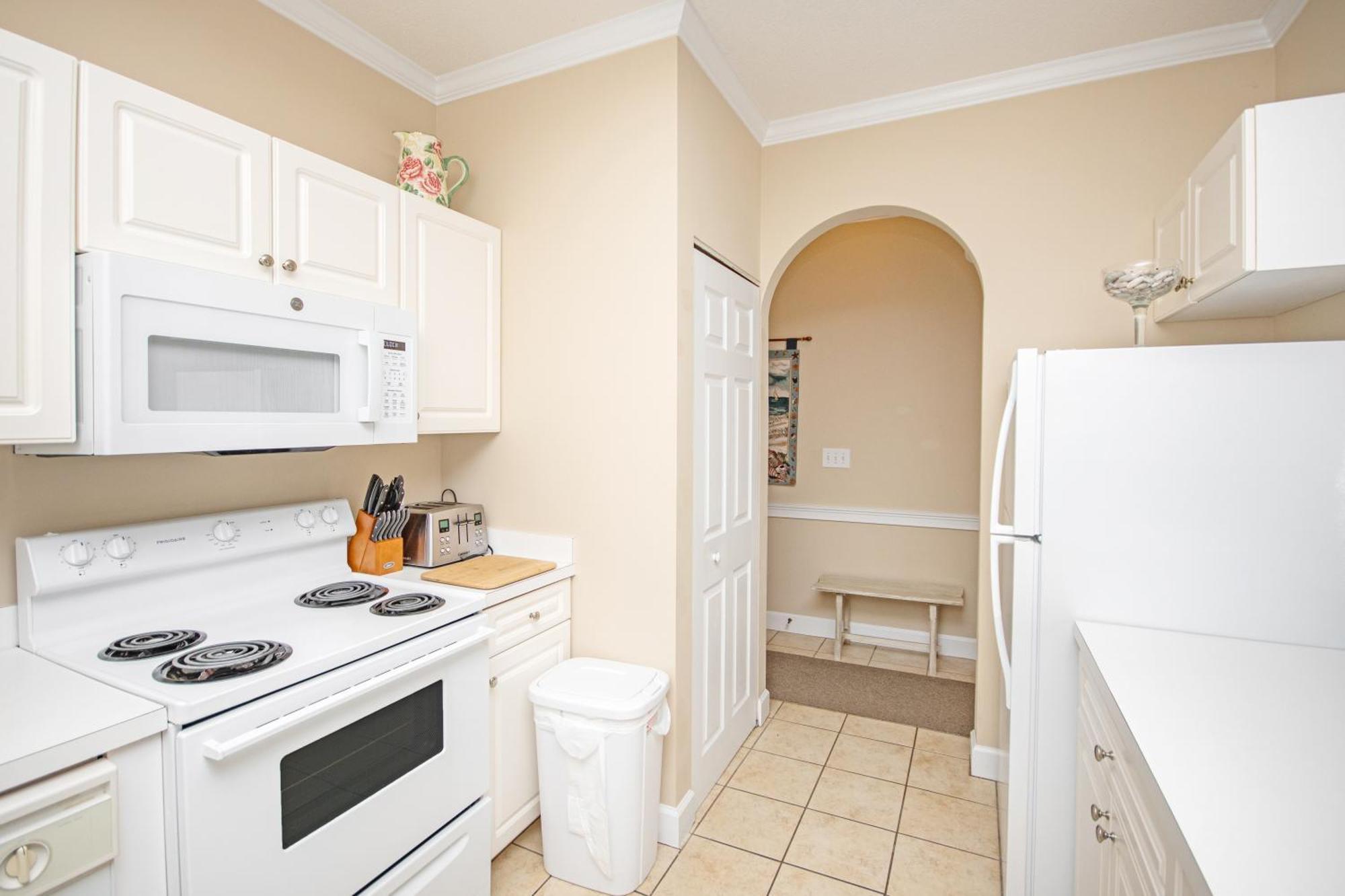 4695 Wild Iris Drive, #204 Magnolia Place Apartment