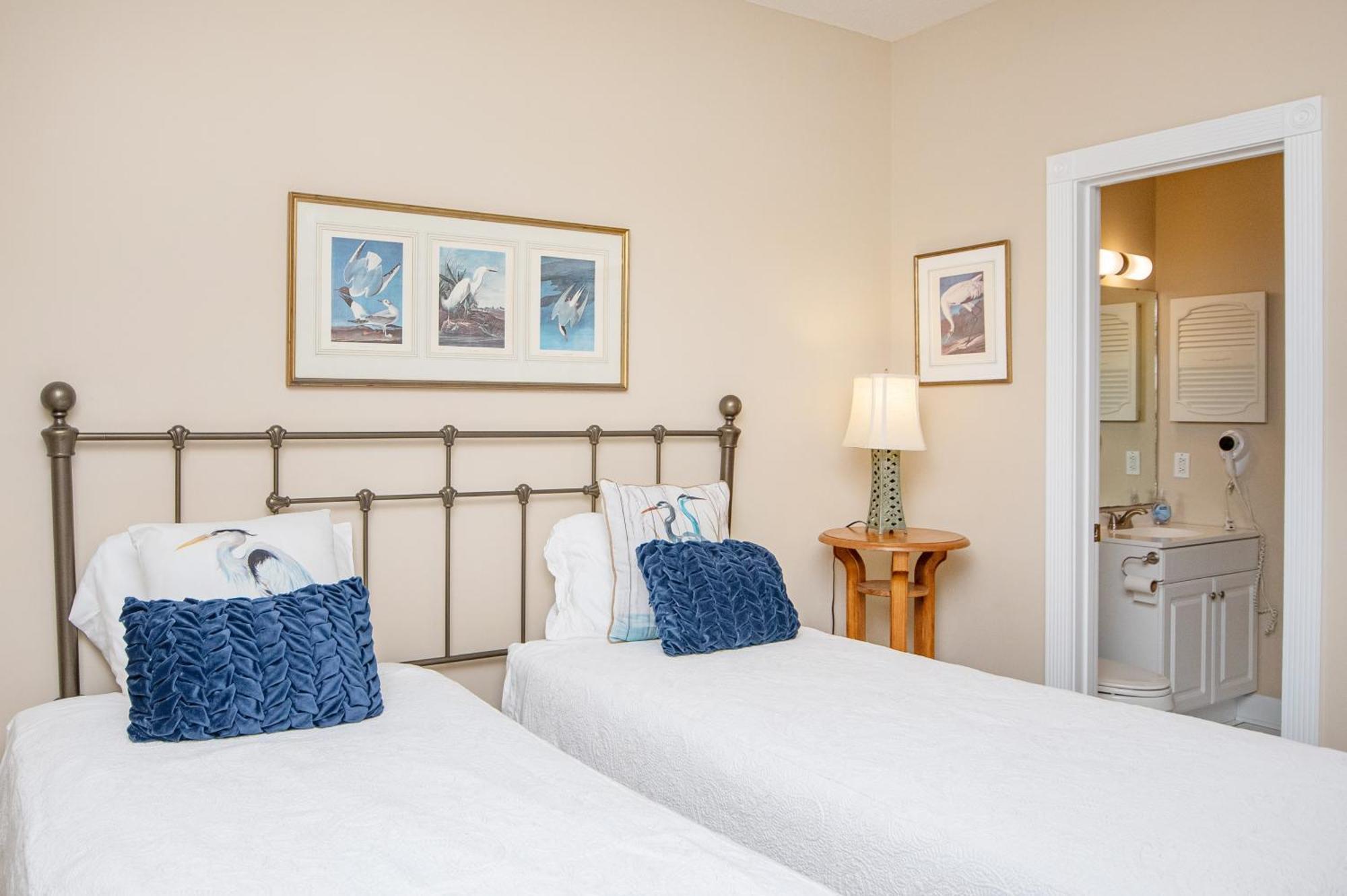 4695 Wild Iris Drive, #204 Magnolia Place Apartment