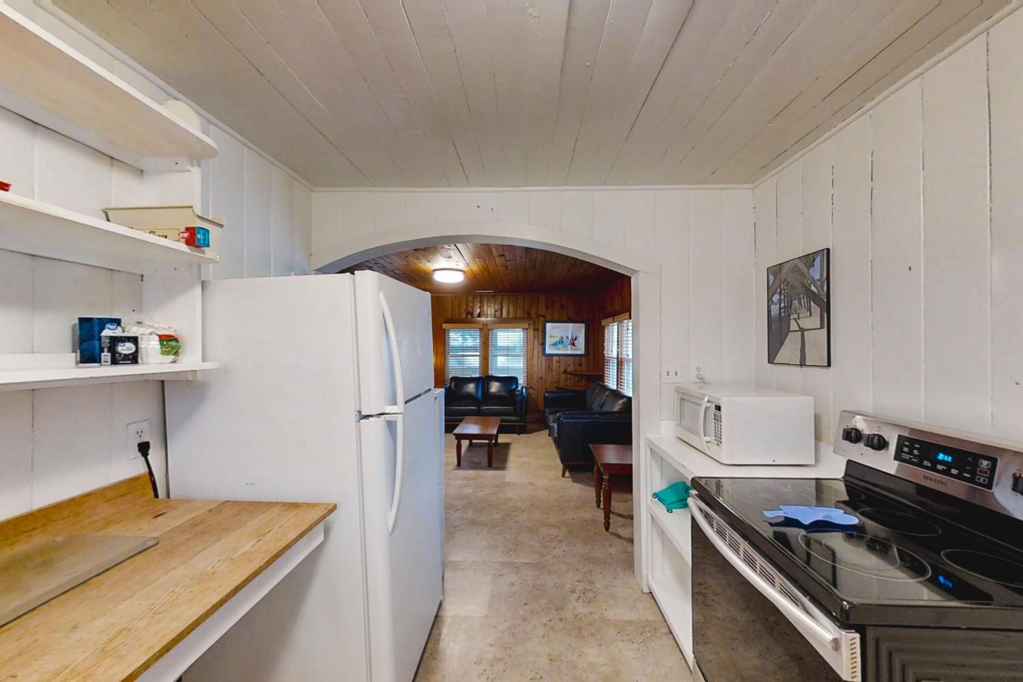 Booth House, Unit B *