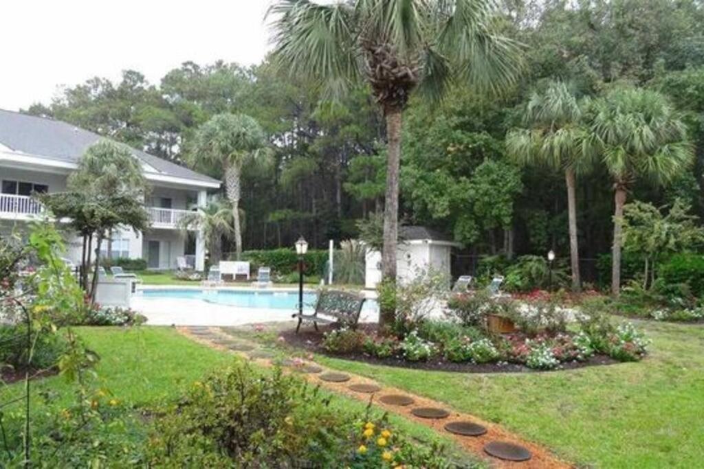 Private Beach, Amazing Pool, Tanger Outlet Apartment