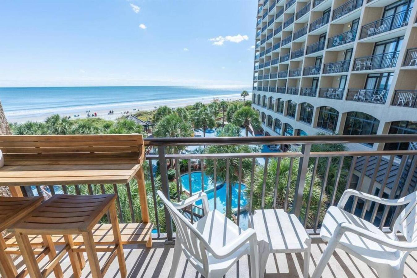 Your Beachfront Oasis Apartment *