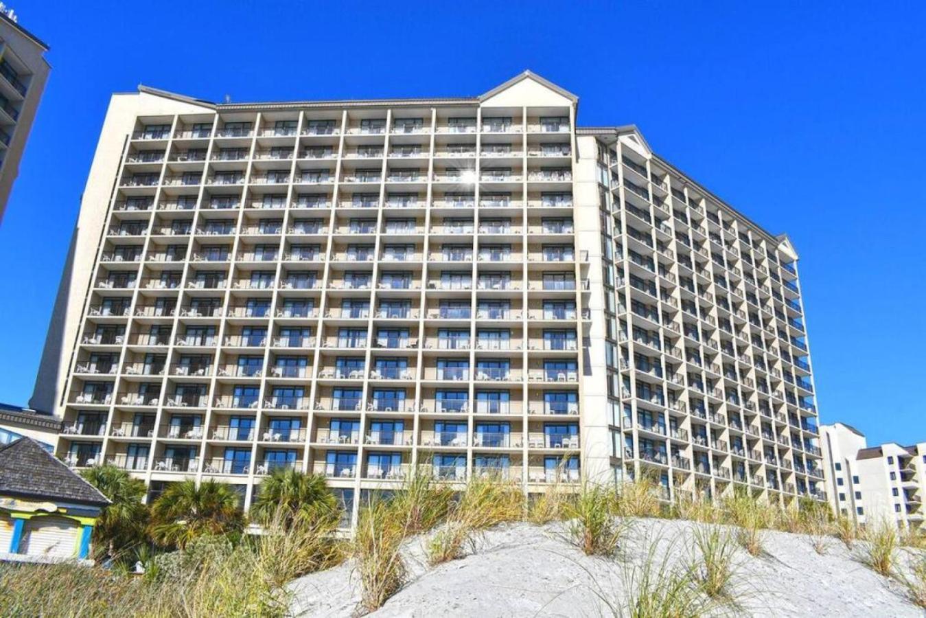 Your Beachfront Oasis Apartment *