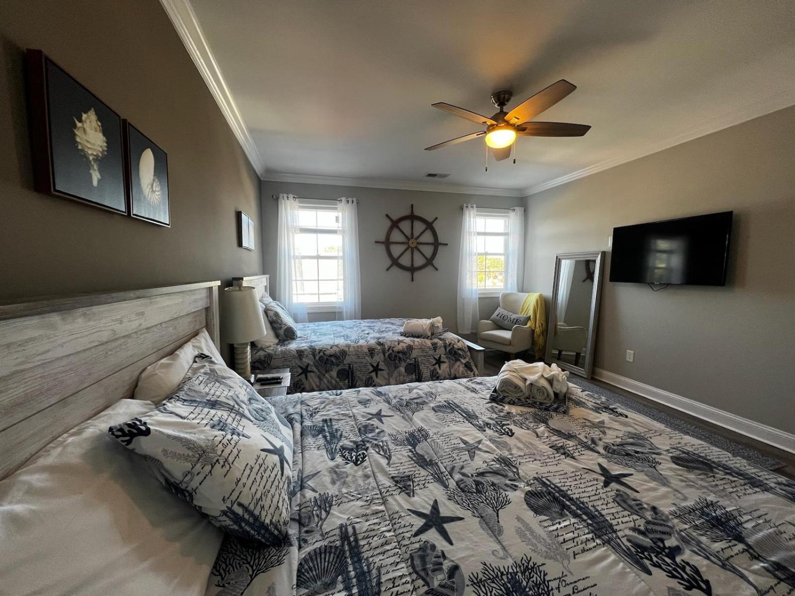 Holiday home Divine By The
