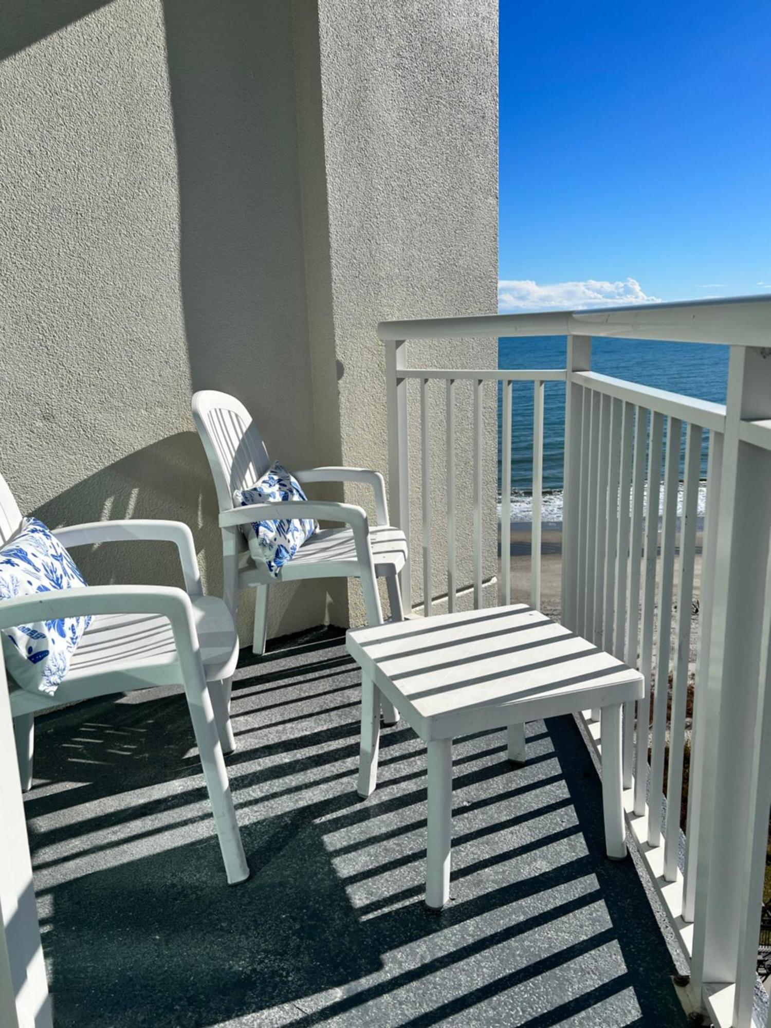 Apartment Stylish Oceanview Getaway Modern 1br At Carolinian Resort