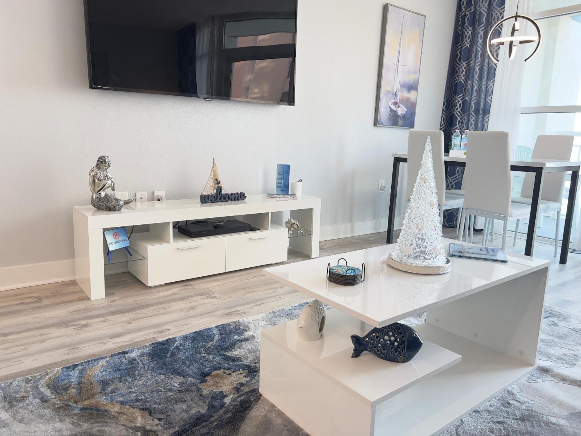 Stylish Oceanview Getaway Modern 1br At Carolinian Resort