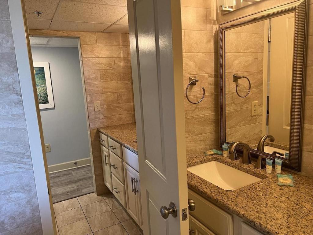 74th Ave N, 1443-44 - Ocean View Sleeps 8 Holiday home