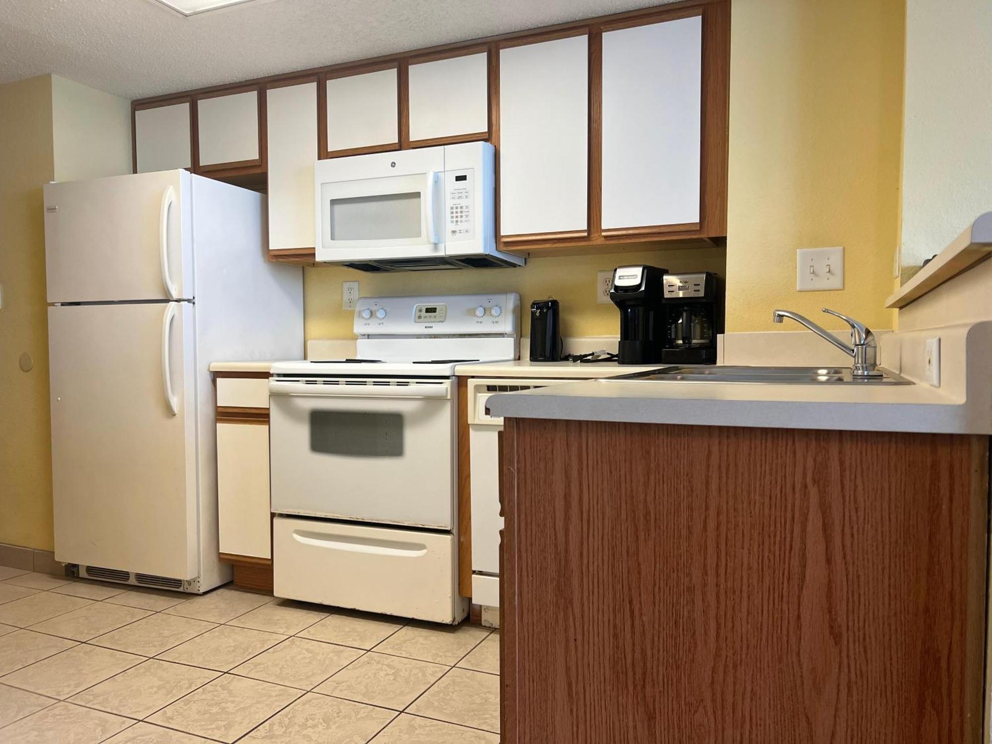 1604 N Ocean Blvd, 0703 - Ocean Front Sleeps 6 Holiday home Myrtle Beach