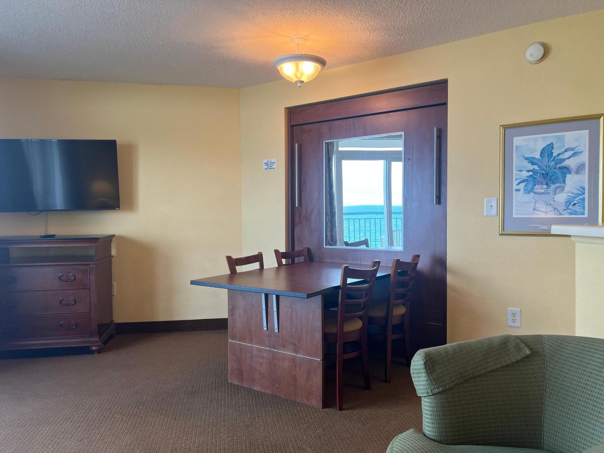 Holiday home 1604 N Ocean Blvd, 0703 - Ocean Front Sleeps 6 Myrtle Beach