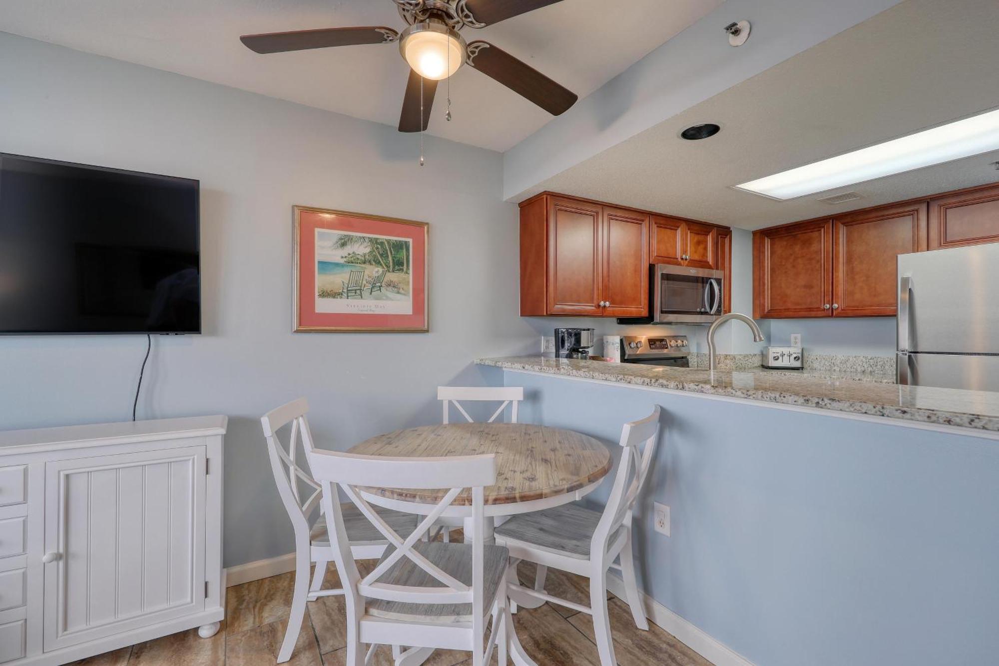 Holiday home 1700 N Ocean Blvd, 0152 - Ocean Front Sleeps 6 Myrtle Beach