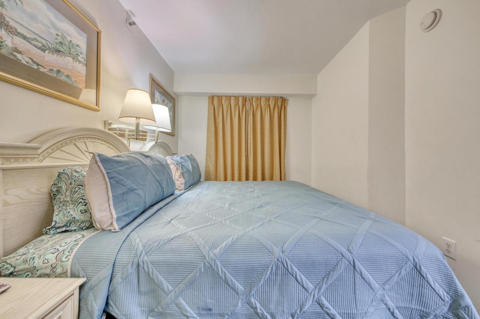 1700 N Ocean Blvd, 0152 - Ocean Front Sleeps 6 * Myrtle Beach