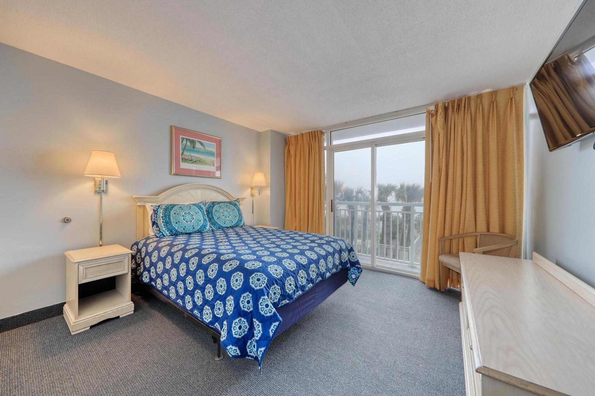 1700 N Ocean Blvd, 0152 - Ocean Front Sleeps 6 *