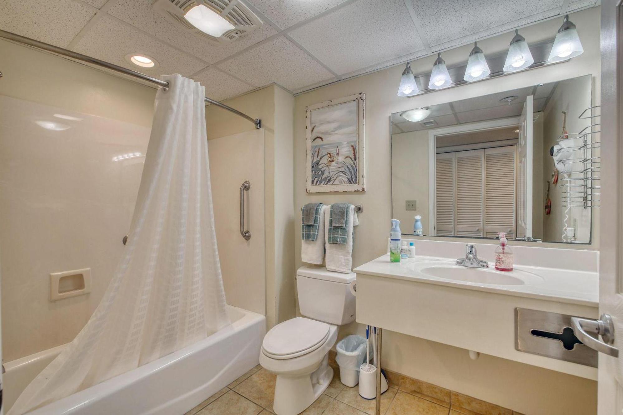 Holiday home 2501 S Ocean Blvd, 1107 - Ocean Front Sleeps 6 *