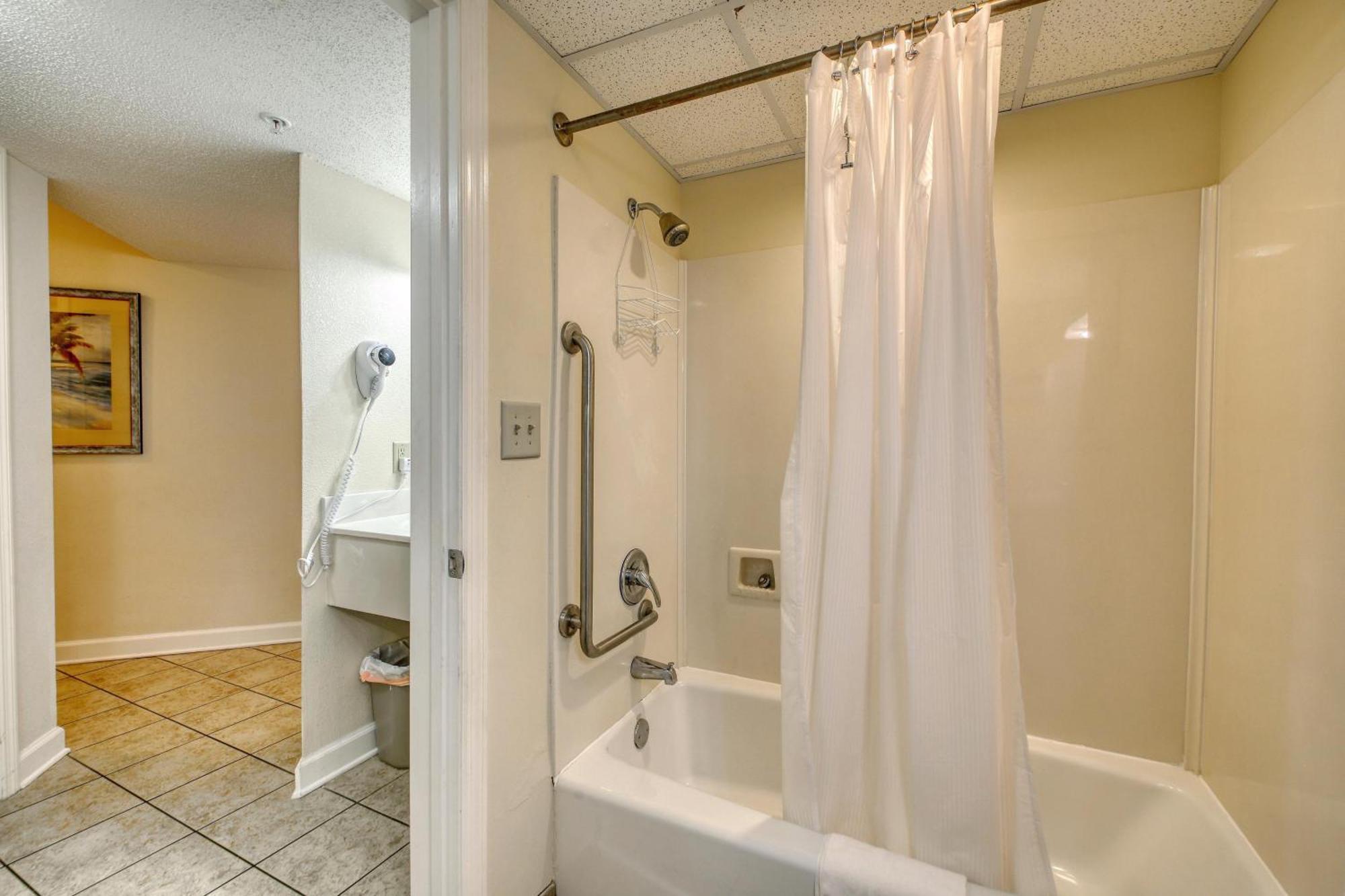 2501 S Ocean Blvd, 1021 - Ocean View Sleeps 6 *
