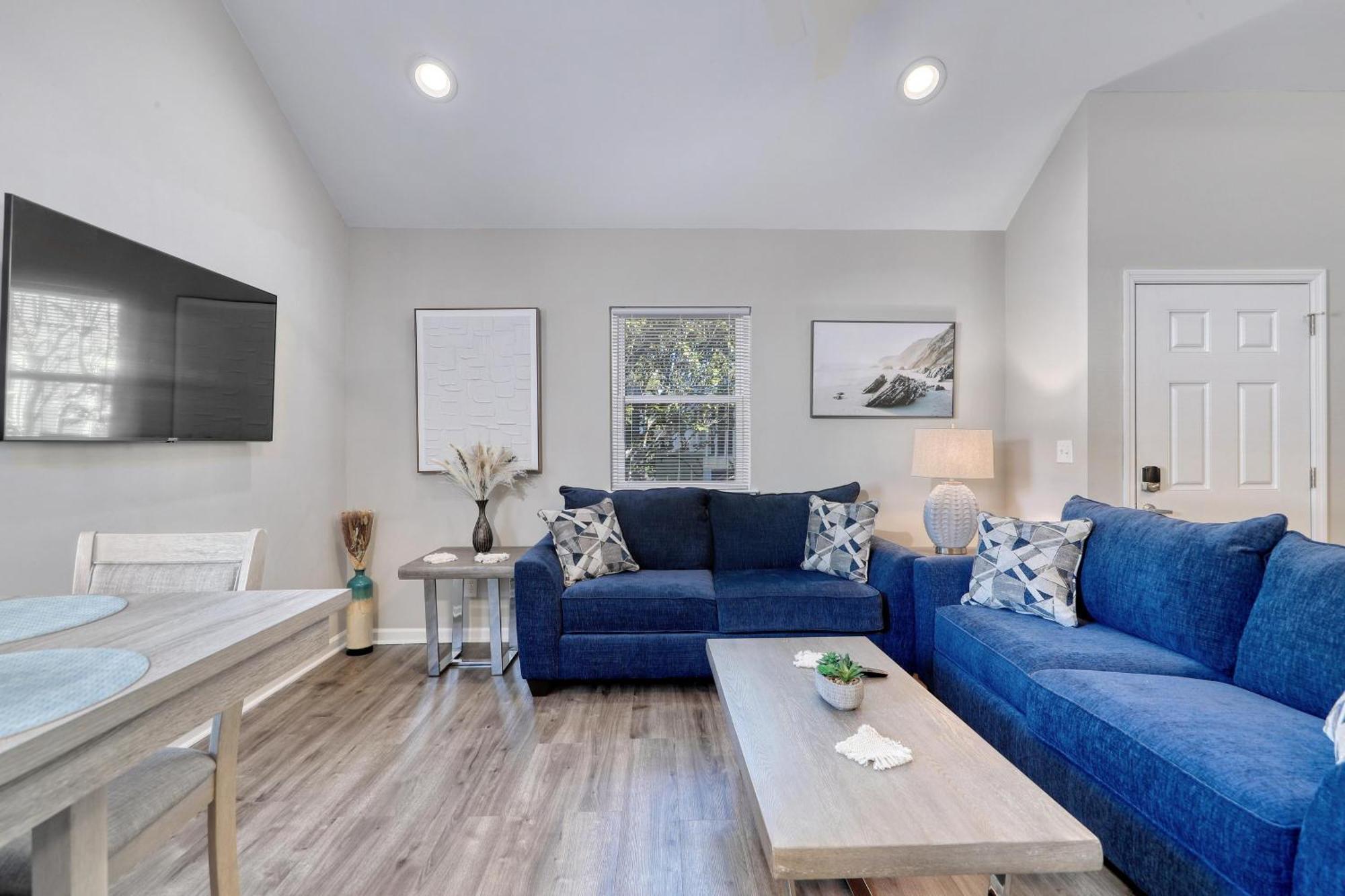 1408 Perrin Dr, Unit D - Ocean Walk Sleeps 8 Holiday home