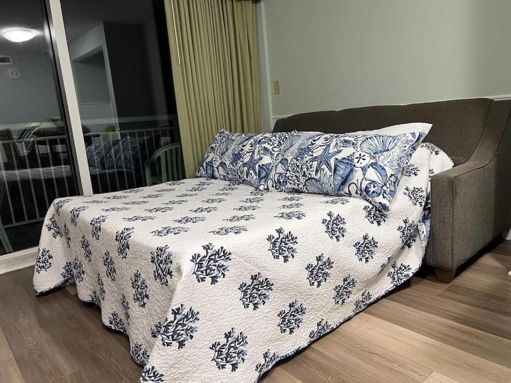 2501 S Ocean Blvd, 0703 - Ocean Front Sleeps 6 Holiday home Myrtle Beach