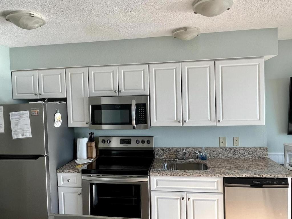 2501 S Ocean Blvd, 0703 - Ocean Front Sleeps 6 * Myrtle Beach