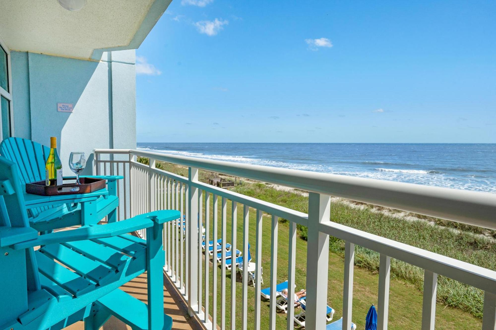 Holiday home 2501 S Ocean Blvd, 0211 - Ocean Front Sleeps 8