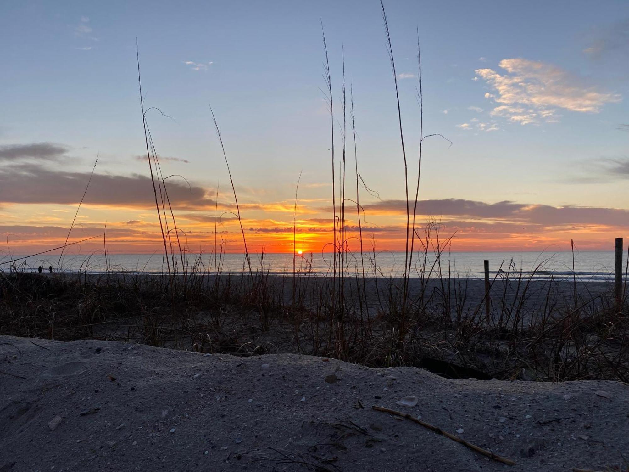 2501 S Ocean Blvd, 1003 - Ocean Front Sleeps 6 Holiday home