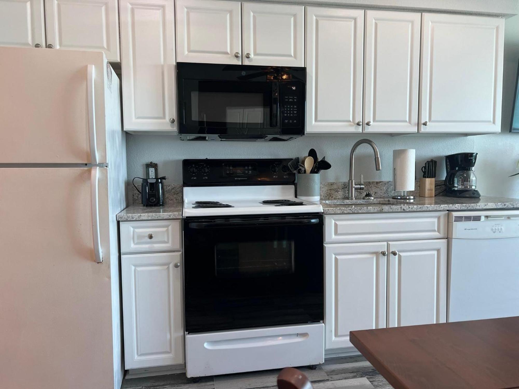 2501 S Ocean Blvd, 1003 - Ocean Front Sleeps 6 Holiday home *