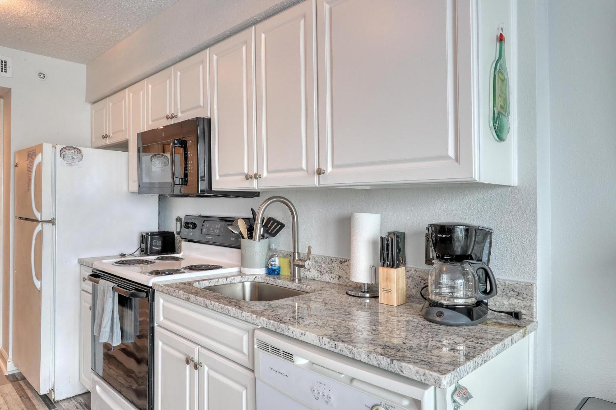 2501 S Ocean Blvd, 1003 - Ocean Front Sleeps 6 Myrtle Beach