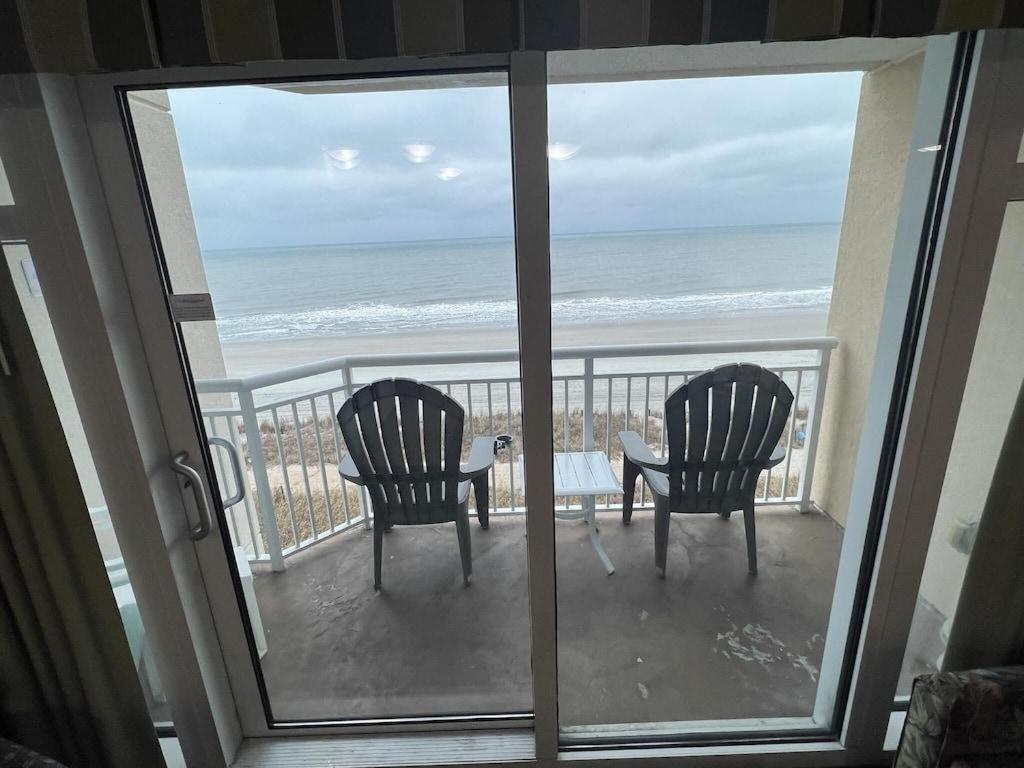 2501 S Ocean Blvd, 0507 - Ocean Front Sleeps 6 Myrtle Beach